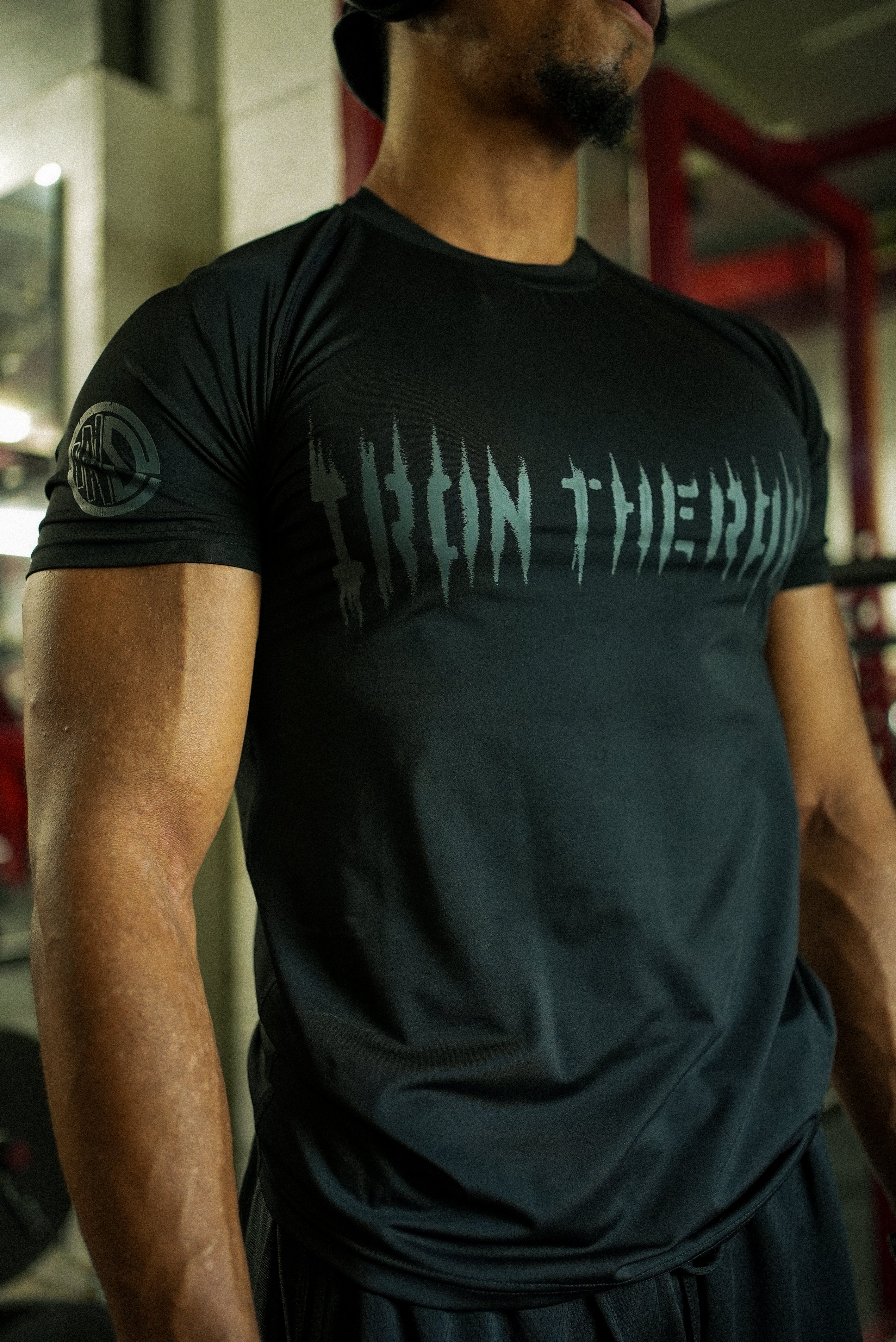 Onyx Black Iron Therapy Short-Sleeve Compression - Image 4