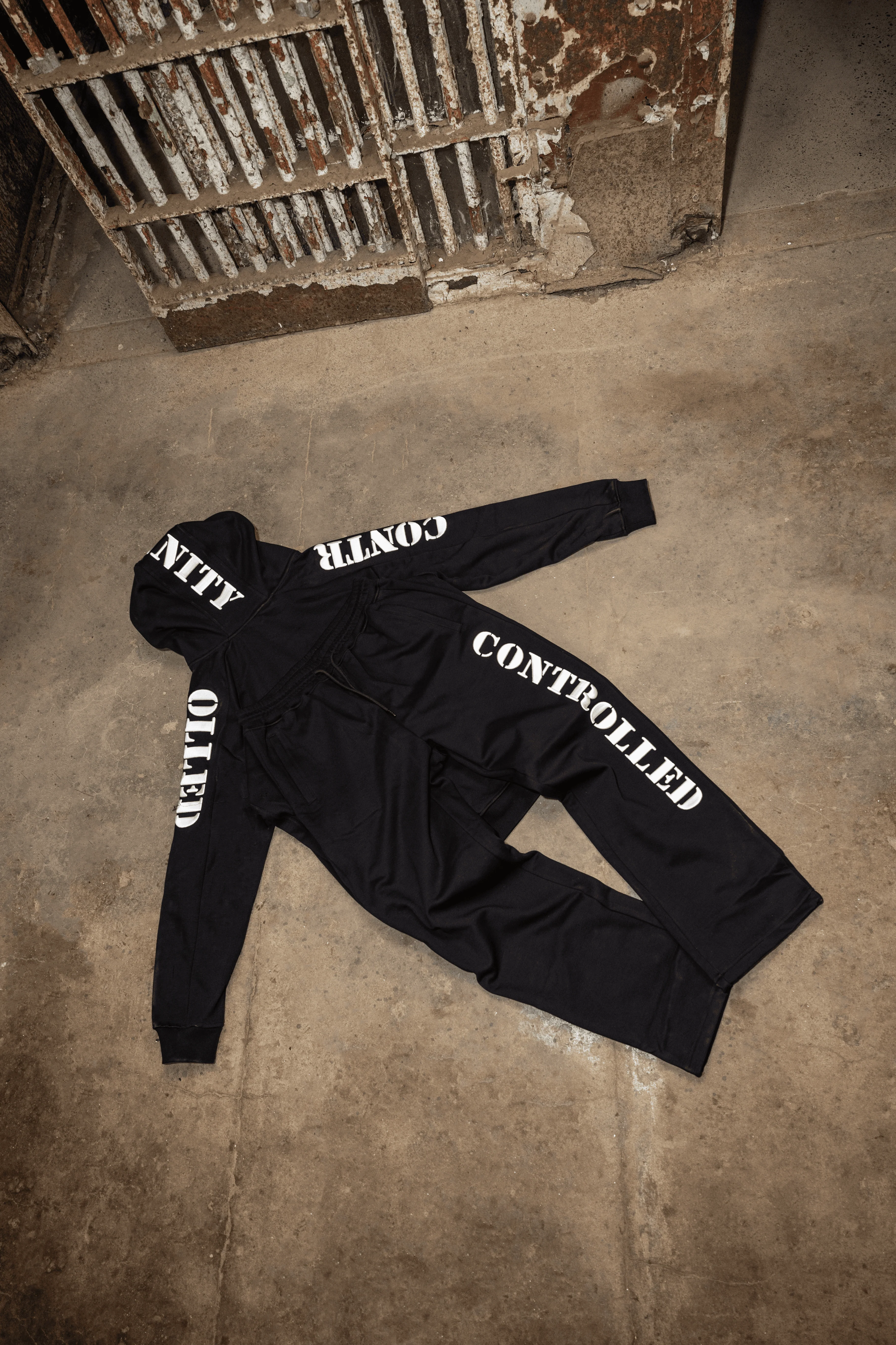 Whiteout Shadow Sweatpants - Image 10
